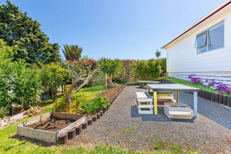 Photo of property in 16b Uenuku Avenue, Raglan, 3225