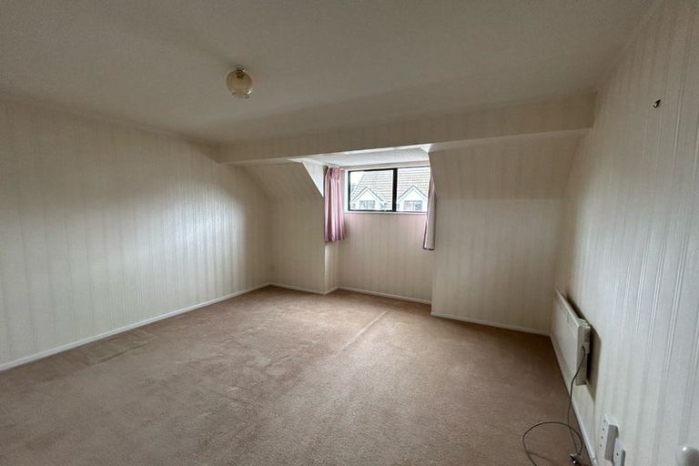 Photo of property in 2/49 Mana Esplanade, Paremata, Porirua, 5026