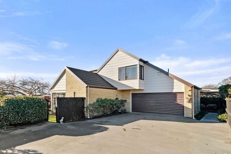 Photo of property in 7 Harrods Court, Ilam, Christchurch, 8053