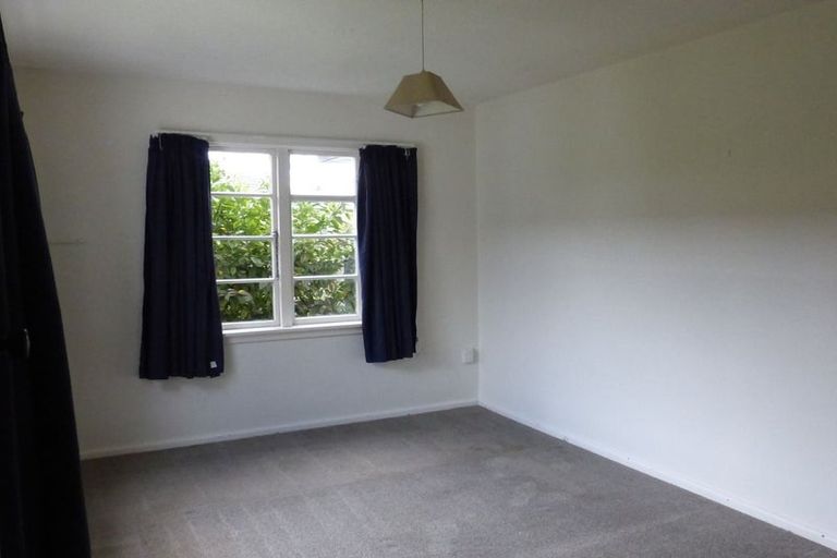 Photo of property in 8 Sawyers Arms Road, Northcote, Christchurch, 8052