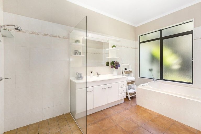 Photo of property in 11 Conifer Court, Raumati Beach, Paraparaumu, 5032