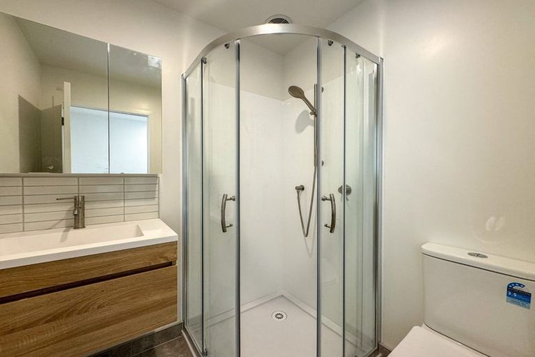 Photo of property in 30b Flaxdale Street, Birkdale, Auckland, 0626