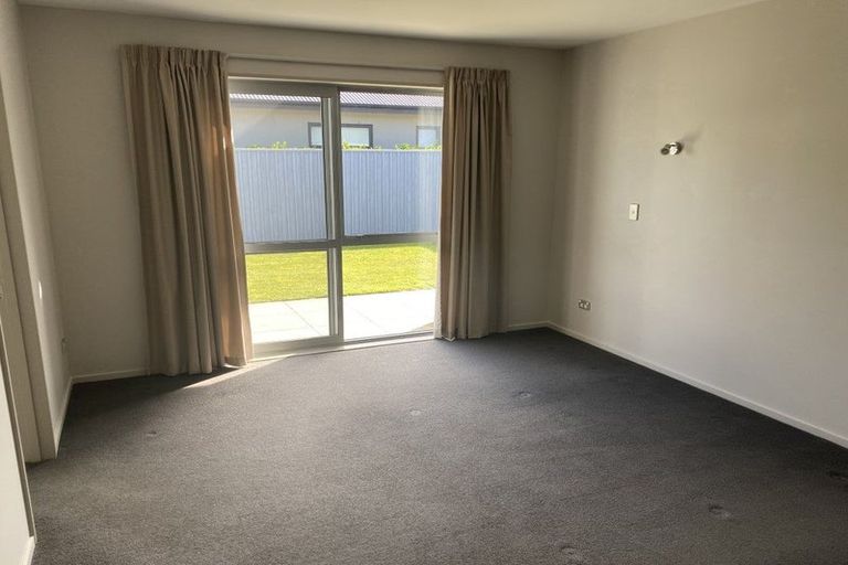 Photo of property in 12 O'dea Place, Burnside, Christchurch, 8053