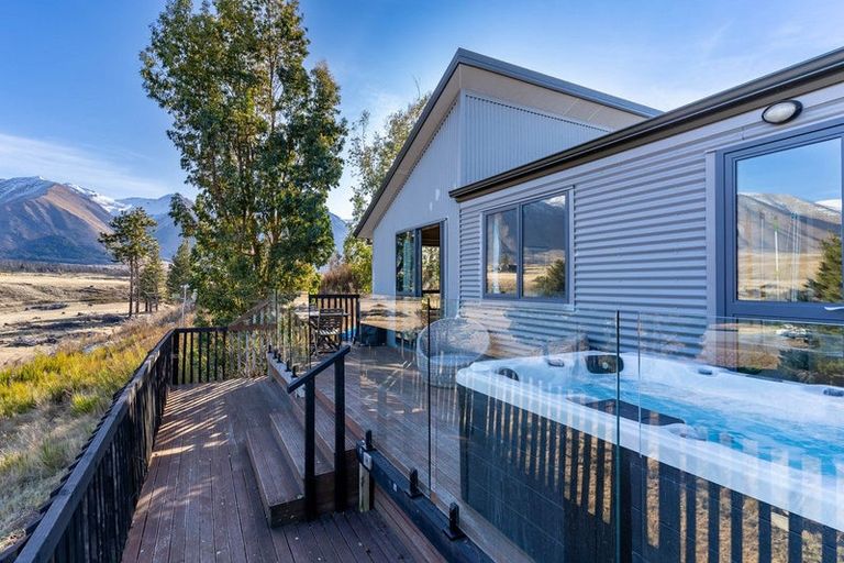 Photo of property in 76 Ohau Drive, Lake Ohau, Twizel, 9412