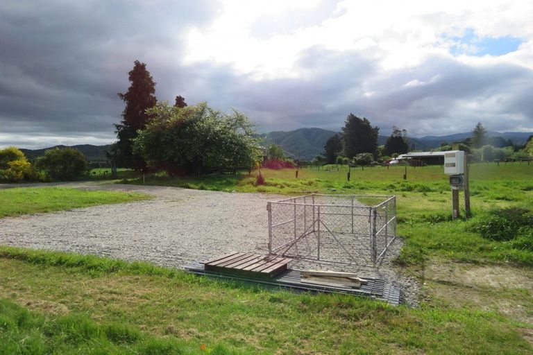 Photo of property in 3 Chattockville Road, Reefton, 7830