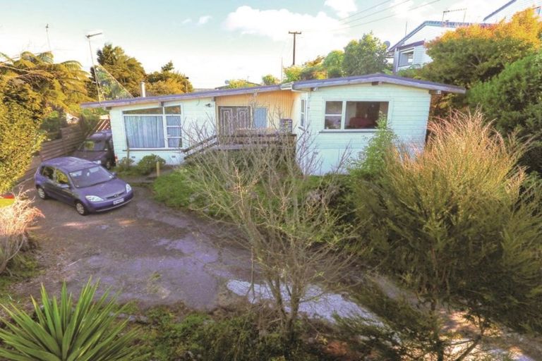 Photo of property in 51 Grand Vue Road, Kawaha Point, Rotorua, 3010