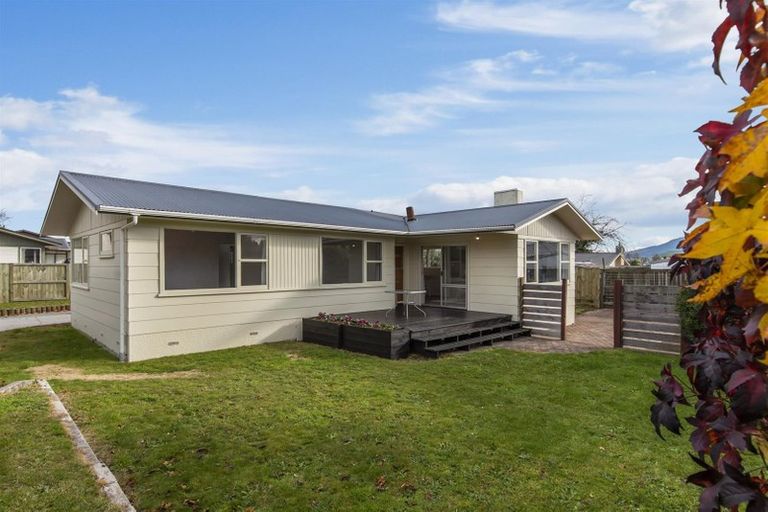 Photo of property in 8 Thackeray Place, Owhata, Rotorua, 3010