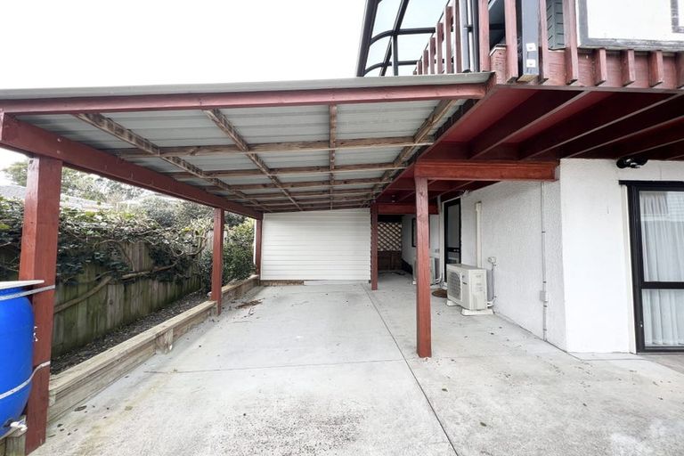 Photo of property in 2/104 Bond Crescent, Forrest Hill, Auckland, 0620