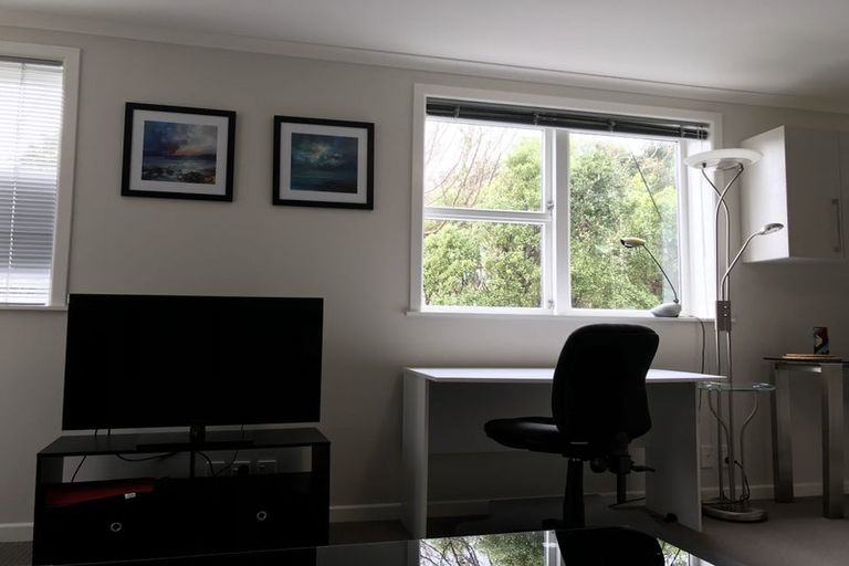 Photo of property in 39 Norwich Street, Wilton, Wellington, 6012