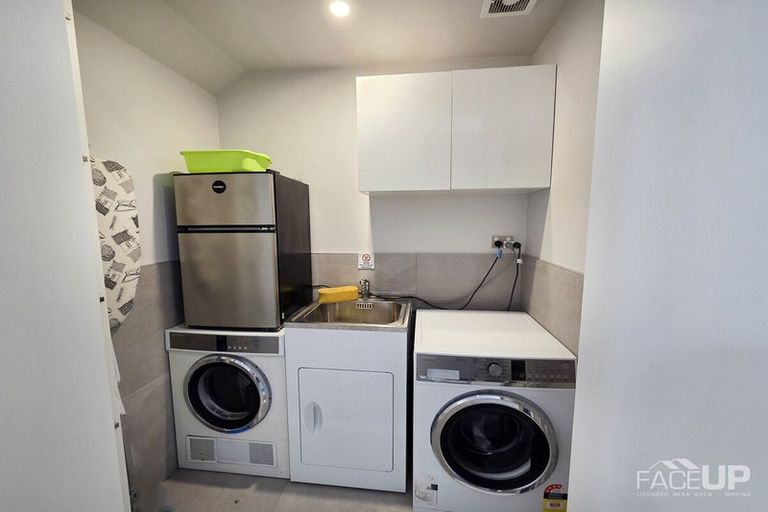 Photo of property in 13 William Stratton Lane, Hobsonville, Auckland, 0616