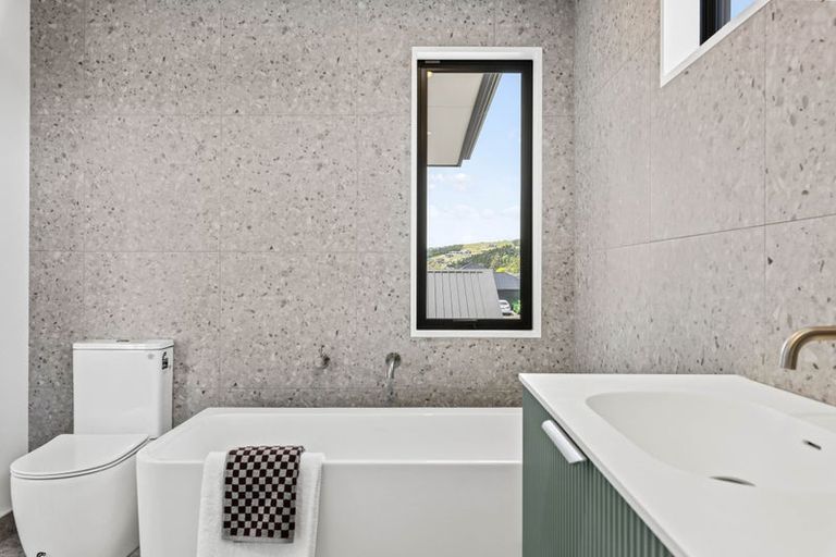 Photo of property in 1 Kurashiki Street, Halswell, Christchurch, 8025