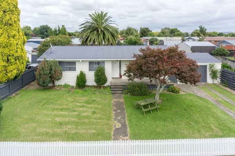 Photo of property in 22 Oakfield Crescent, Pukete, Hamilton, 3200