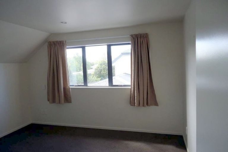 Photo of property in 300 Riccarton Road, Upper Riccarton, Christchurch, 8041