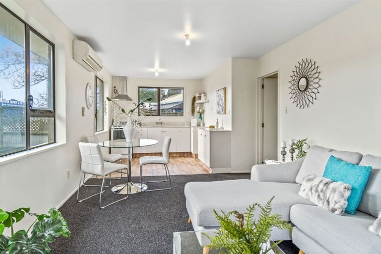 Photo of property in 1/281 Main South Road, Hornby, Christchurch, 8042