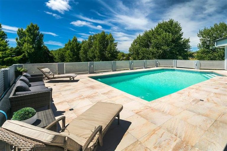 Photo of property in 33 Langford Place, Dairy Flat, Albany, 0792