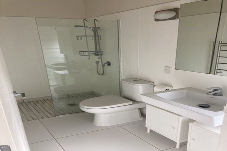 Photo of property in 12 Station Street, Hobsonville, Auckland, 0616