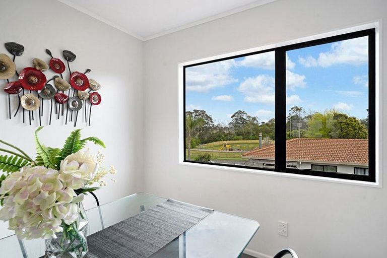 Photo of property in 1/86a West Drive, West Harbour, Auckland, 0618