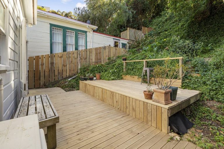 Photo of property in 38 Devon Street, Aro Valley, Wellington, 6021