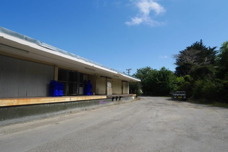 Photo of property in 76 Ruahine Street, Paraparaumu, 5032