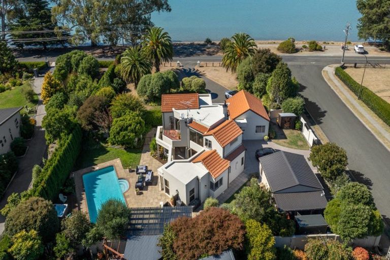 Photo of property in 63 Motueka Quay, Motueka, 7120