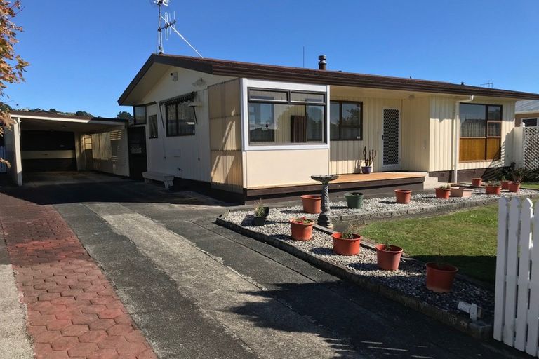 Photo of property in 16 Hackett Street, Whanganui East, Whanganui, 4500