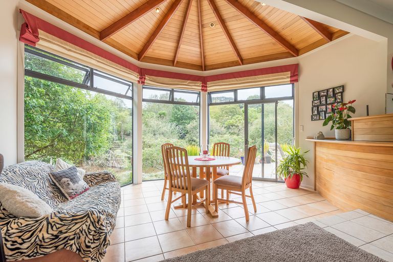 Photo of property in 165 Valley Road, Waimauku, 0881