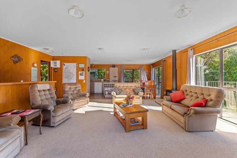 Photo of property in 3900 Kenepuru Road, Black Rock, Picton, 7282