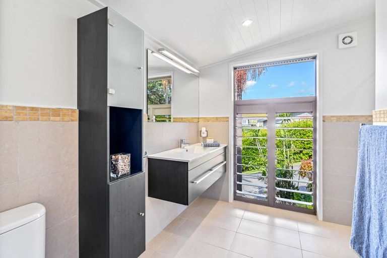 Photo of property in 34 Ohawini Road, Oakura, Hikurangi, 0184