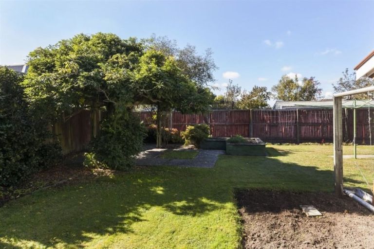 Photo of property in 82 Teesdale Street, Burnside, Christchurch, 8053