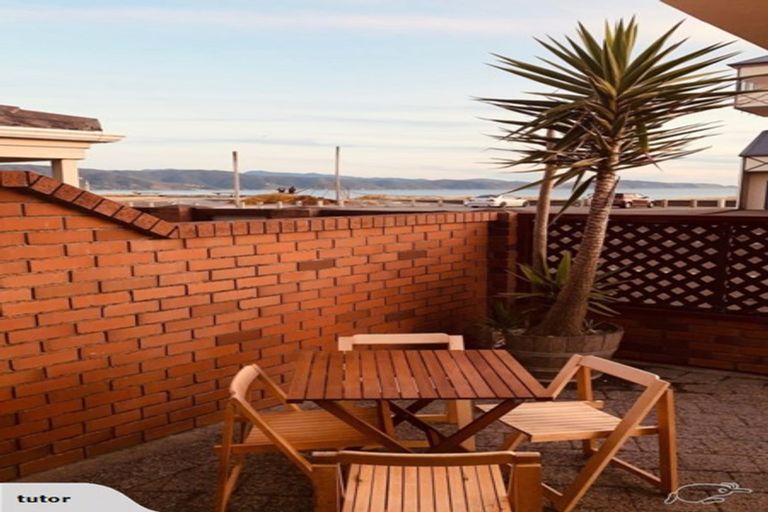 Photo of property in 141a The Esplanade, Petone, Lower Hutt, 5012