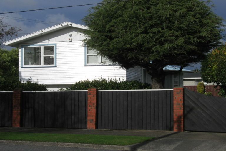 Photo of property in 36 Mcdonald Street, Taita, Lower Hutt, 5011