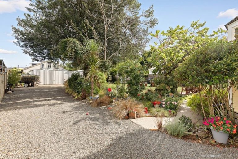 Photo of property in 208 Main Street, Greytown, 5712