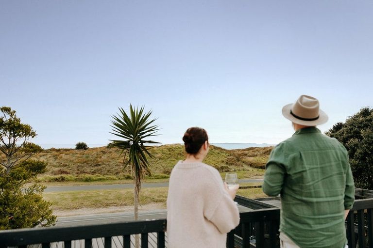 Photo of property in 728 Papamoa Beach Road, Papamoa Beach, Papamoa, 3118