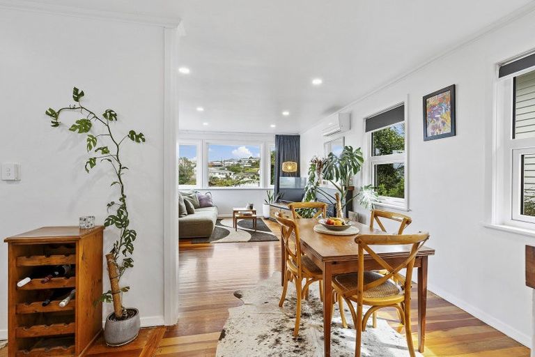 Photo of property in 63 Salford Street, Newlands, Wellington, 6037