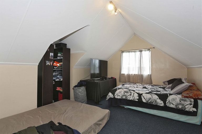 Photo of property in 1 O'byrne Street, Waikiwi, Invercargill, 9810