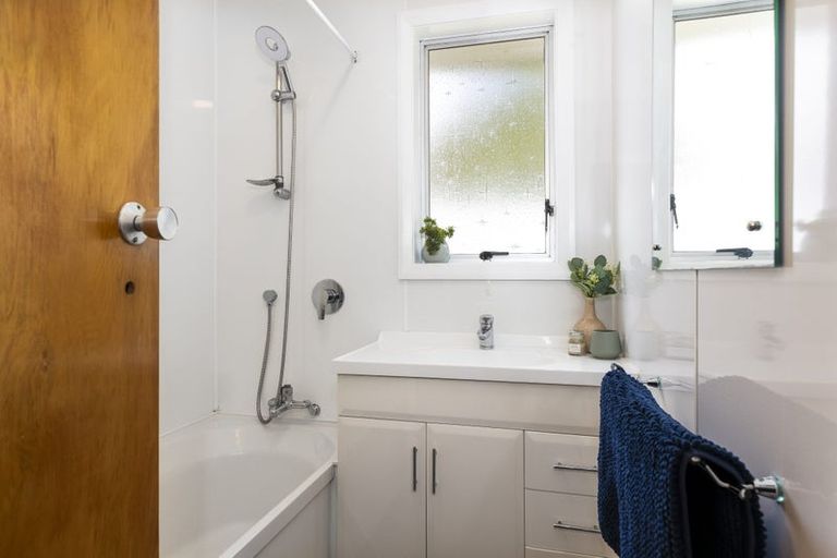 Photo of property in 9 Mcfarlane Place, Springlands, Blenheim, 7201