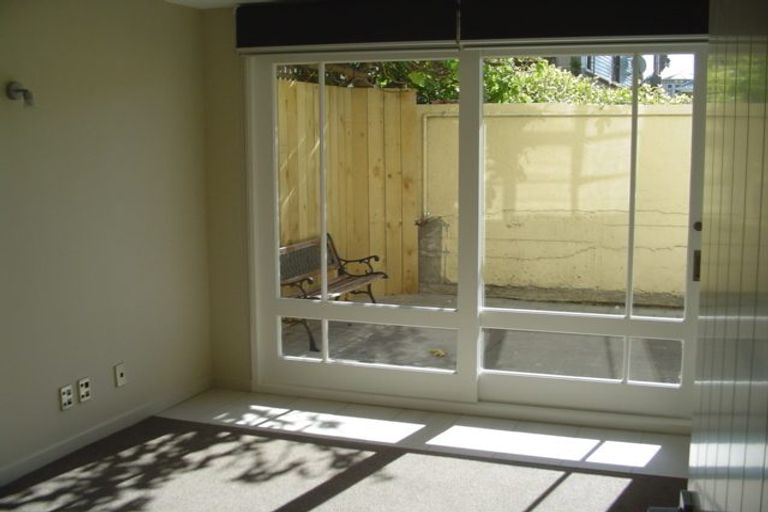 Photo of property in 105 Austin Street, Mount Victoria, Wellington, 6011