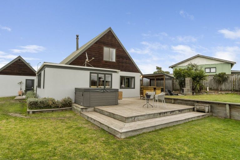 Photo of property in 10 Brendon Drive, Te Horo Beach, Otaki, 5581
