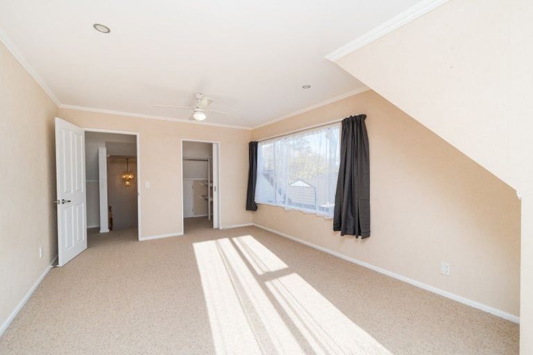 Photo of property in 126 John F Kennedy Drive, Milson, Palmerston North, 4414