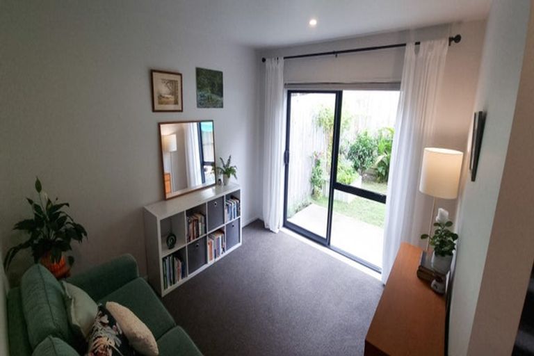 Photo of property in 86 Matawhanga Drive, Wattle Downs, Auckland, 2103