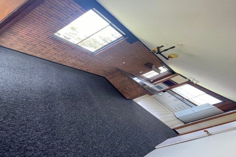 Photo of property in 140 Waimumu Road, Massey, Auckland, 0614