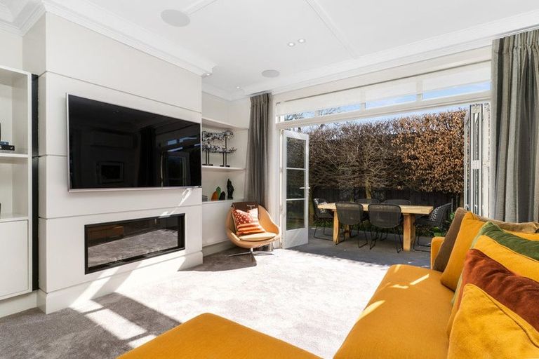 Photo of property in 9 Allister Avenue, Merivale, Christchurch, 8014