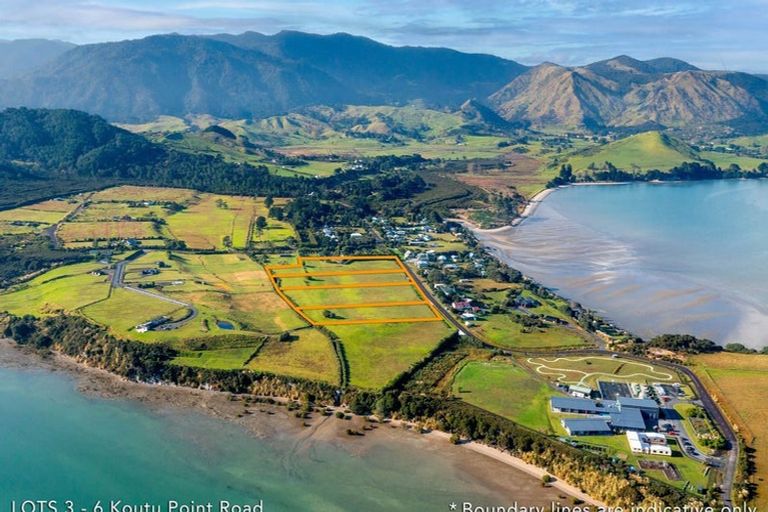 Photo of property in 16 Koutu Point Road, Opononi, Kaikohe, 0473