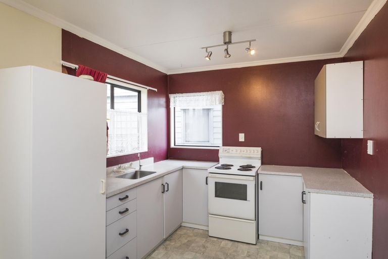 Photo of property in 62 Newton Place, Westbrook, Palmerston North, 4412