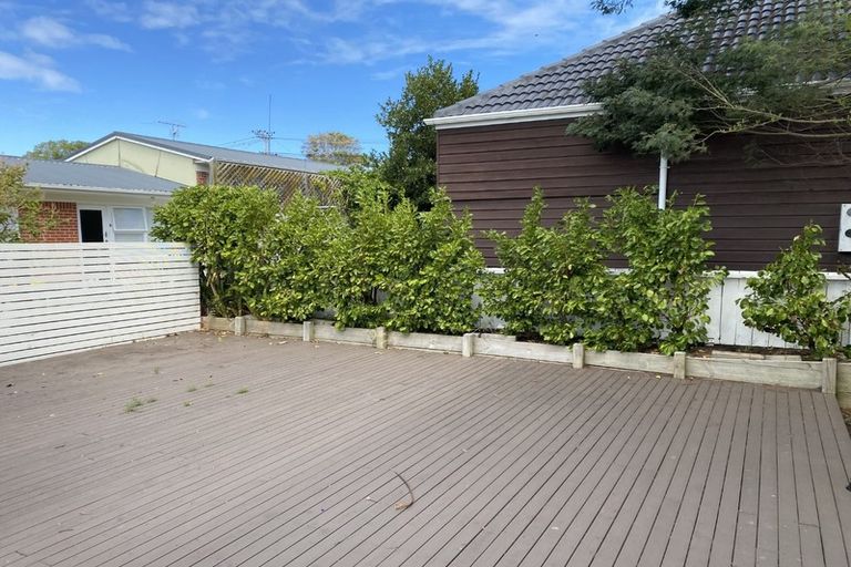 Photo of property in 3a Livingstone Street, Milford, Auckland, 0620