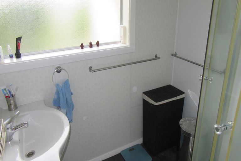 Photo of property in 11 Holmes Street, Waimate, 7924