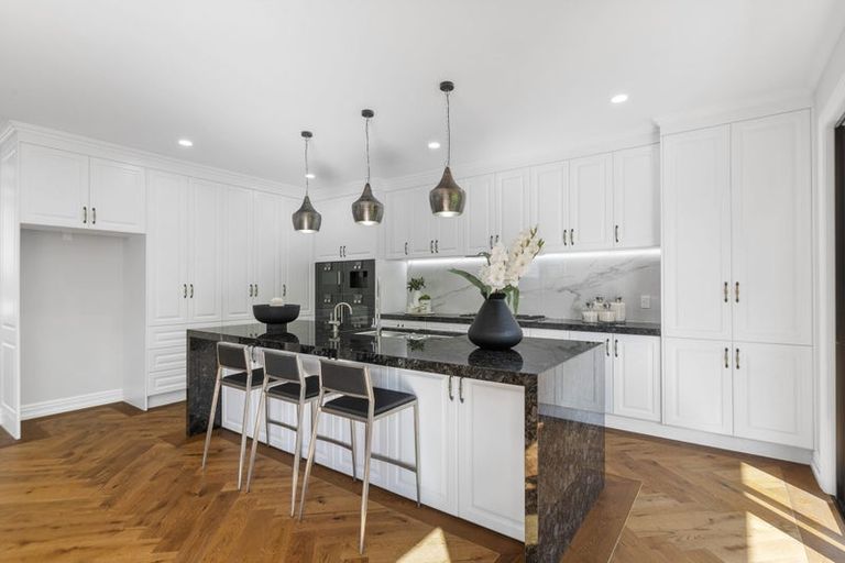 Photo of property in 10b Stratford Avenue, Milford, Auckland, 0620