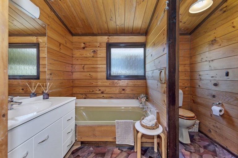 Photo of property in 28 Velma Crescent, Nawton, Hamilton, 3200