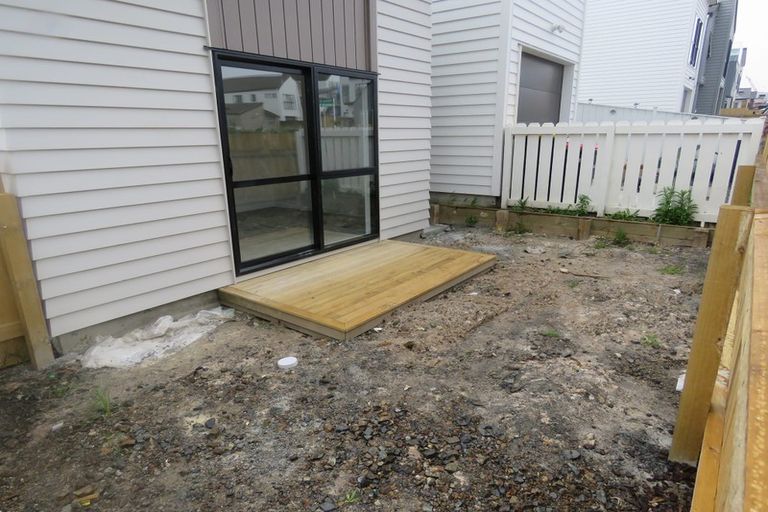 Photo of property in 49 Matakohe Road, Westgate, Auckland, 0814