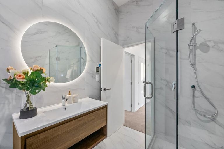 Photo of property in 41b Sunnynook Road, Forrest Hill, Auckland, 0620